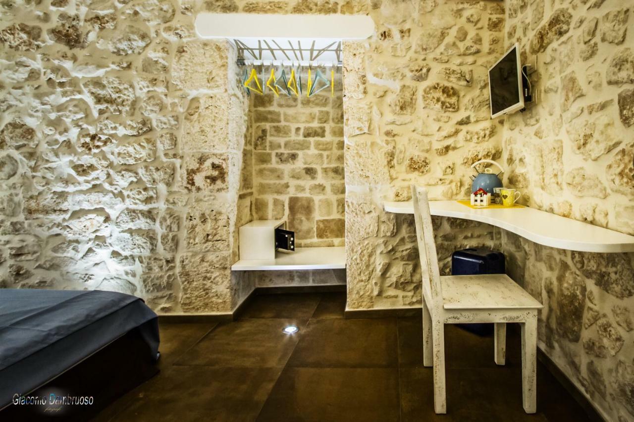 Beatrice Rooms Conversano Exteriör bild