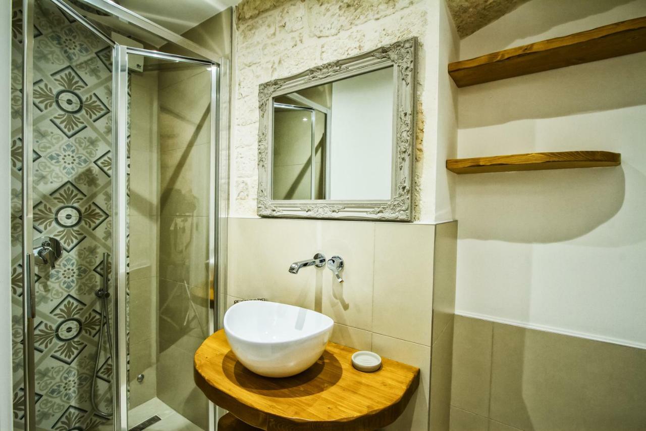 Beatrice Rooms Conversano Exteriör bild