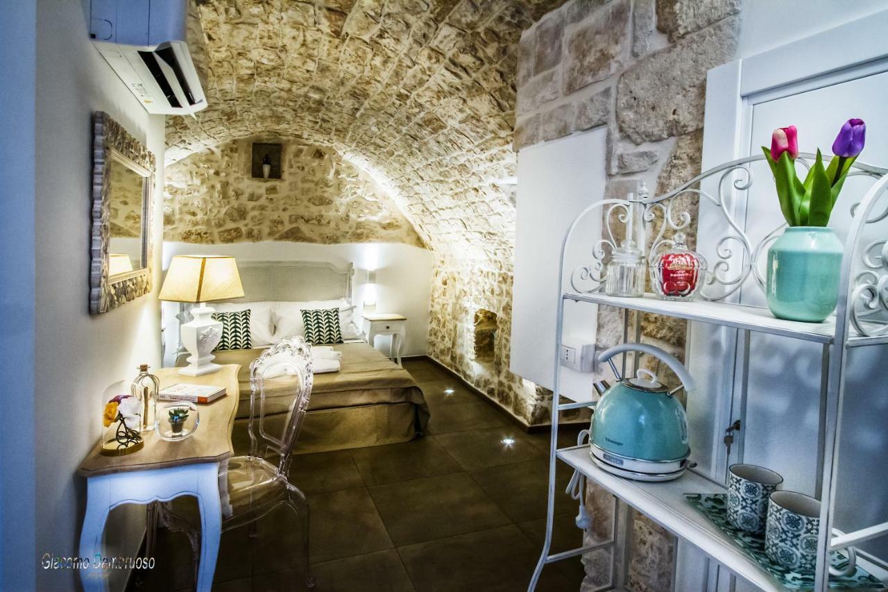 Beatrice Rooms Conversano Exteriör bild